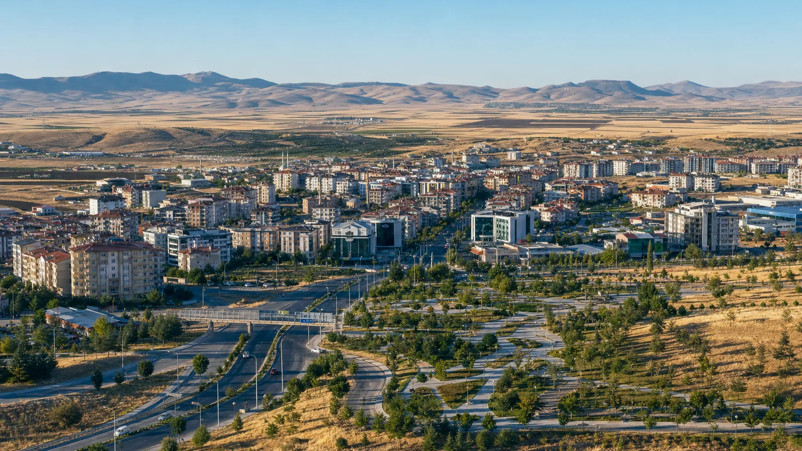 Kırşehir gayrimenkul rehberi için yapay zekâ destekli temsili şehir ve yatırım görseli
