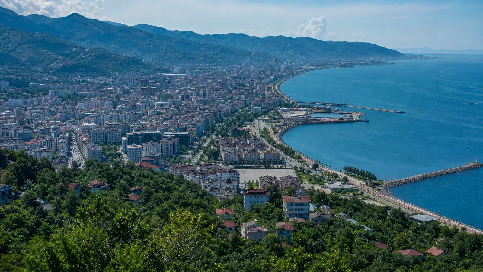 Ordu gayrimenkul rehberi için yapay zekâ destekli temsili şehir ve yatırım görseli